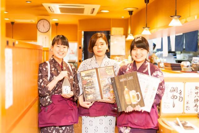 チームワークを深め、ワイワイ楽しく働きましょう!