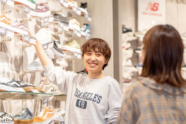 HAWKINS/DANNERジ アウトレット北九州店