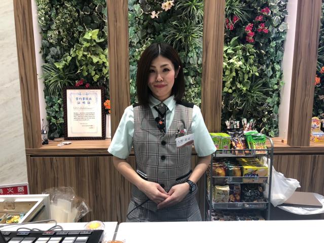 高時給でしっかり稼げる人気の早番スタッフ大募集！！履歴書不要で簡単応募♪パチンコ店のホール・カウンタースタッフ(早番)