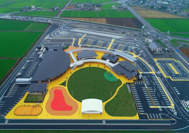 資格を活かしてお客様の素敵な旅をサポート♪
道の駅の旅行企画・インフォメーションスタッフを募集