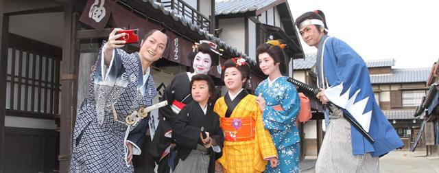 未経験OK・エンタメ好き歓迎！作品の世界に飛び込み、来場者を導く“物語の案内人”に。インフォメーションスタッフ