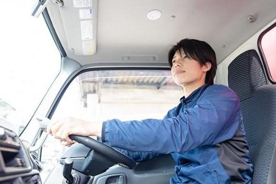 年功序列の会社ではありません◎若手メンバーもイキイキと活躍できる風通しの良い環境です。