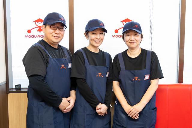 【未経験者大歓迎！】困ったことがあればベテランスタッフがフォローします♪ホールスタッフ