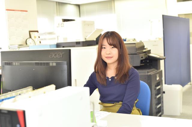 スタッフ間の距離が近く、
気さくに声を掛け合う和やかな雰囲気の職場です。