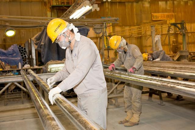 男性社員が活躍中！コミュニケーションをしっかり取り、
人間関係も良好です♪あなたも仲間の一員に！