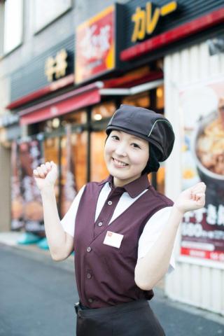 食事補助やすき家クーポンの支給あり!
嬉しい従業員特典がいっぱいです。
