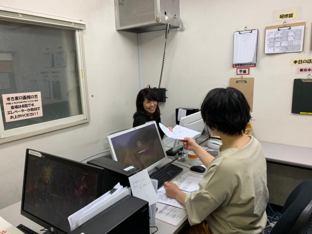 お仕事は先輩が丁寧に教えるからご心配なく！
PCの基本操作ができれば大丈夫です！