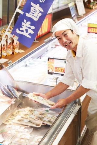 魚の調理に興味がある方・料理の腕を活かしたい方必見。
あなたのスキルを当店で輝かせてください!
