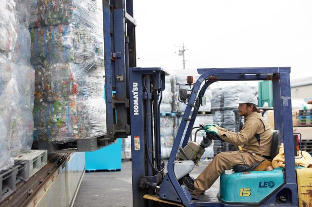 資格取得や正社員登用など、 将来を見据えて働けます。