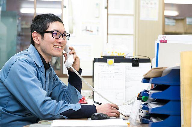 みんなで助け合いながら仕事を進めていきます♪
