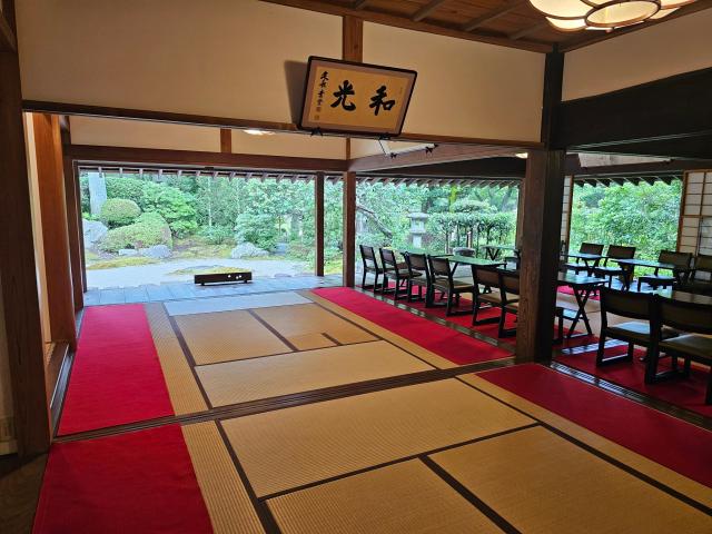 稲荷山浄妙広利禅寺が正式名称。
職場は、その境内にある茶室『喜泉庵』です。