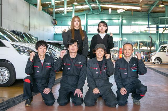 クルマが大好きな方歓迎！風通しが良く何でも相談しやすい職場なので働きやすさも◎♪