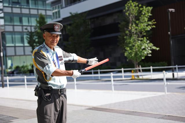 警備デビューの方もイチからお教えしますので、安心してスタートできます！