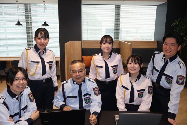 ＜セカンドキャリアを応援＞年齢を重ねた今こそ、頼られる毎日を。施設警備スタッフ