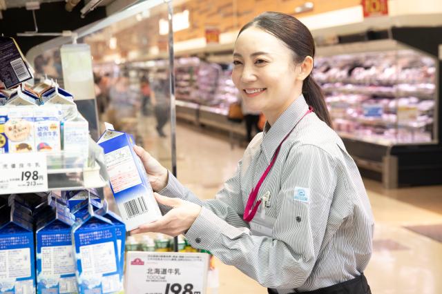 【早朝品出し】◆駅チカ！◆未経験OK！◆研修・待遇が充実し働きやすい環境です！総合スーパーでの早朝品出しスタッフ