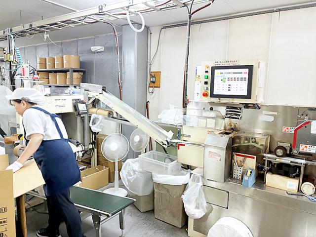 新工場オープンに伴う募集／未経験OKの【おしぼり製造・入出荷スタッフ】ブランク可◆車通勤可◆残業ナシおしぼり製造・入出荷スタッフ