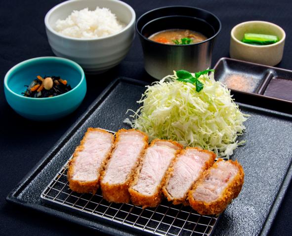 大阪駅/大丸梅田店内のトンカツ屋さん/パートさん大募集/経験者急募トンカツ専門店でのキッチンスタッフ
