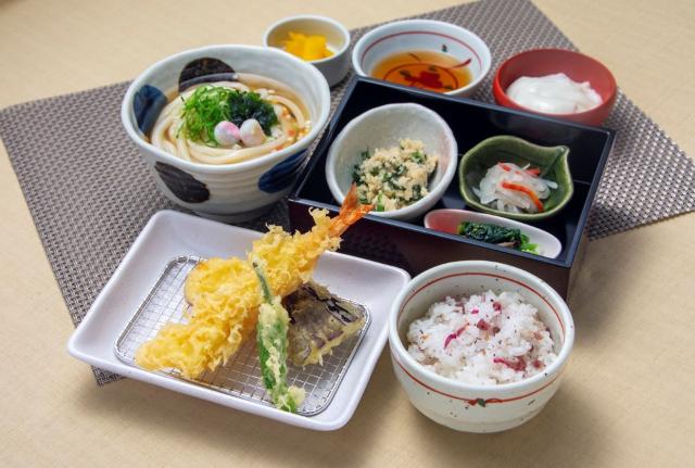 スタッフ募集！WワークOK！
勤務開始日応相談！