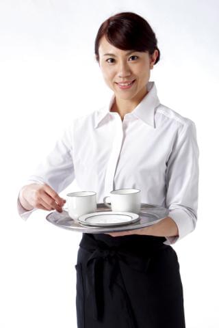 適性とご希望があれば、将来「人事」「広報」「店舗開発」などに携われることも可能です。大きな手ごたえが待っていますよ。