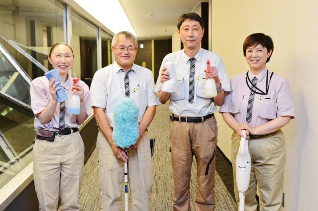 幅広い年齢のスタッフが活躍する当社。年に一度、参加者を募って大規模な懇親会を開催し、親睦を深めています!