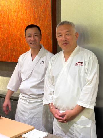 1989年創業以来、「佐渡の本物の味」を軸に、回転寿司から高級鮨店まで、全国12店舗を展開しています♪