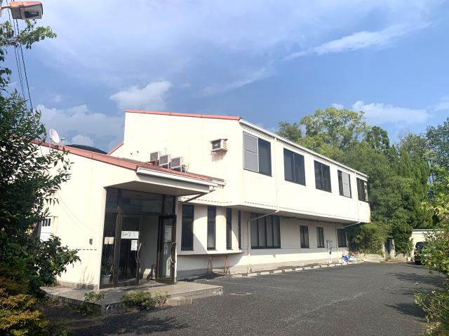 患者さんもスタッフもみんなが笑顔になれる医療体制を築いています。通勤も便利です♪