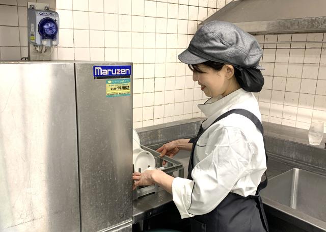 スタッフ同士の関係は“◎”
緑あふれる大自然に囲まれたリゾートホテルでのお仕事♪