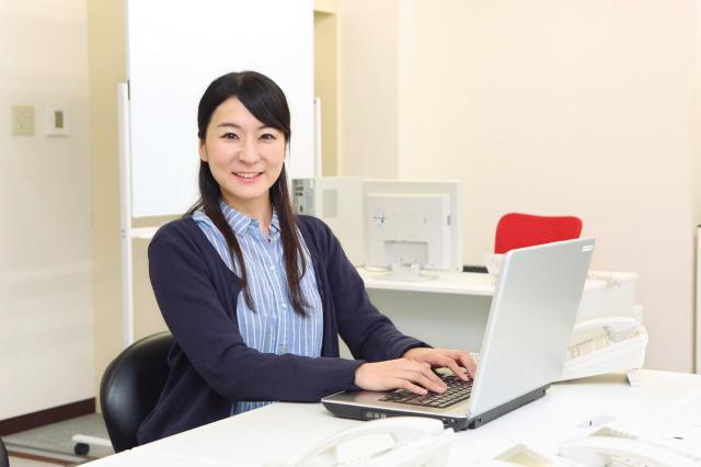 時給1,700円+交通費別途規定支給!
しっかり稼げる事務のお仕事です。
