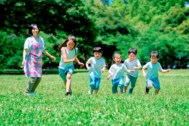 「子どもたちの笑顔を守り、未来を育てる仕事です。」