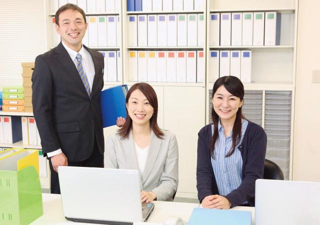 主婦(夫)、フリーター活躍中!人気の官公庁・行政機関でのオフィスワークです♪