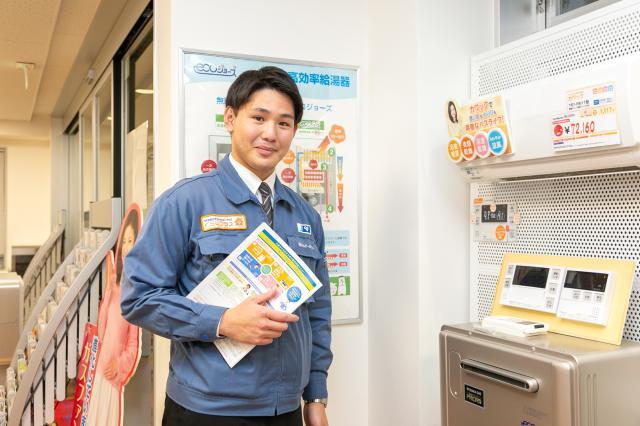 先輩と一緒に学びながら、できることを一つずつ。お客様の信頼に応える力を育てていきましょう。
