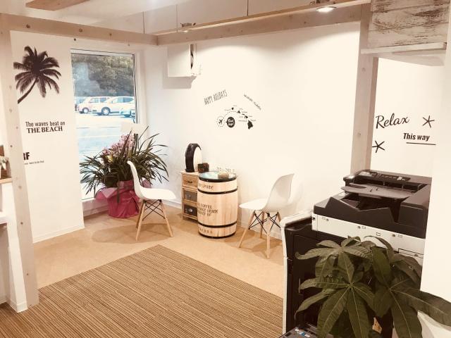 女性スタッフや他事業所様からも大人気のおしゃれな事業所です。空き時間はリラックスできる空間となっています。