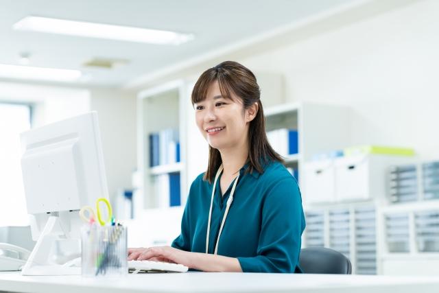 一年中冷暖房の中で勤務できます!