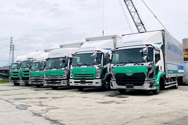お届けするのは人の気持ち。当社では荷物を人の気持ちと考え「心を込めた流通」を目指しています!