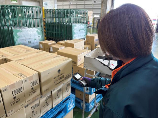 未経験歓迎/倉庫内での検品作業/昇給・賞与あり/待遇充実/今年5月オープンのきれいな職場です♪検品スタッフ