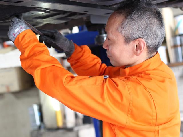 営業用の車両を扱うため、予防整備が重要。健康診断を行うクリニックのようなイメージです。