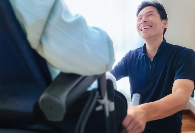 【登録or常勤】働き方が選べる介護ヘルパー　年齢不問　直行直帰OK［1］登録　介護ヘルパー（ア・パ）
［2］常勤　介護ヘルパー（契）