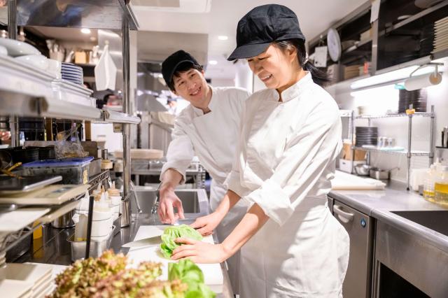 フリーター・学生活躍中!
真心こめたおもてなしで極上の時間を提供している焼き肉店です。