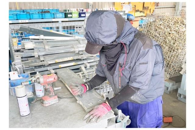 ＼時短・扶養内勤務など自由なシフト◎／週3日〜OK☆定着率高めの働きやすい環境です◎手元作業の軽作業スタッフ