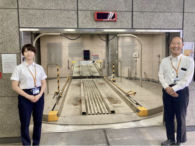 履歴書不要／選べる勤務地／駐車場案内／経験・年齢不問／平日週4日／未経験者大歓迎／WワークOK駐車場の受付スタッフ