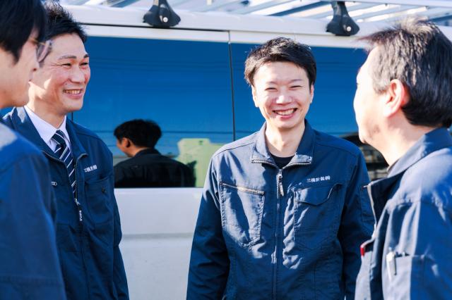 会社負担にて普通免許の限定解除が可能！
普通免許のみお持ちの方もご安心ください。