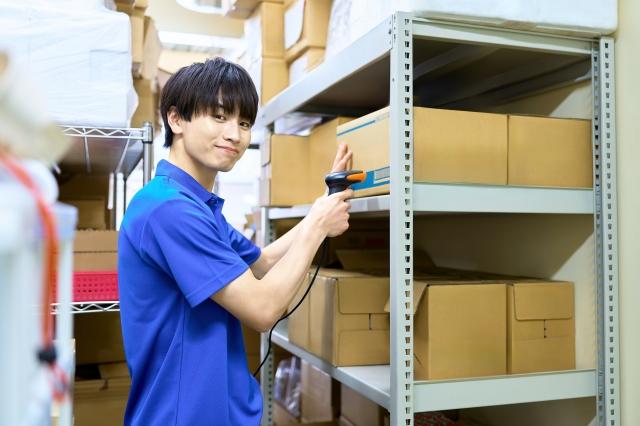 男性活躍中！
無資格・未経験で月収20万円以上可能です。