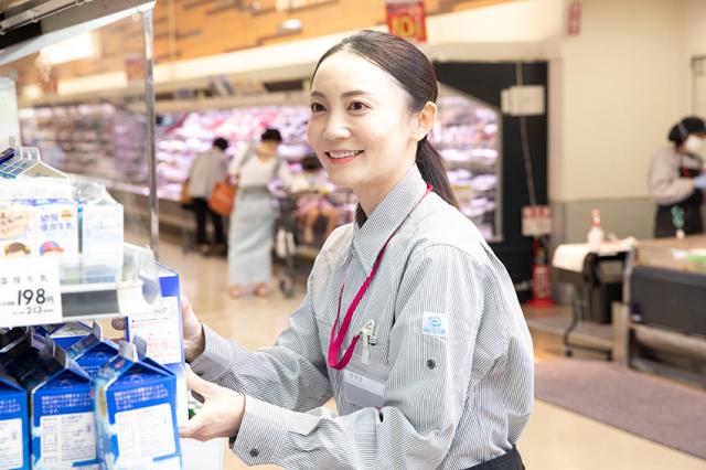 【イオンの早朝品出しスタッフ】未経験者大歓迎／買物割引制度＆賞与など待遇も◎スーパーでの品出しスタッフ