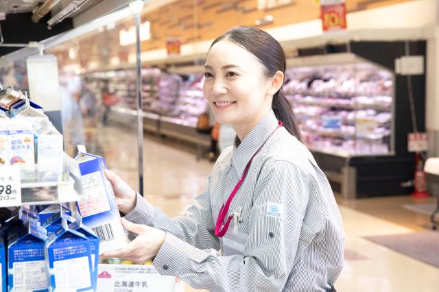 【早朝品出し・日配食品】◆未経験OK！◆交通費支給！◆イオンは福利厚生が充実し働きやすい環境です♪総合スーパーの早朝品出し・日配食品スタッフ