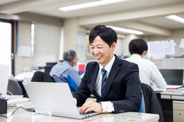 金融や運送、飲食など異業種から転職された先輩多数！
あなたのチャレンジを心よりお待ちしています。