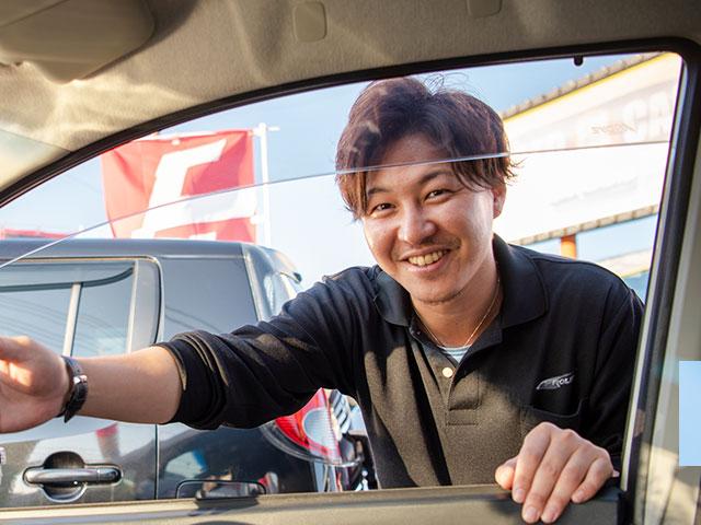車好きがきっかけで、魅力ある会社に出会えて良かったです!
親しみやすくて熱い社長が、みんな大好きなんですよ☆