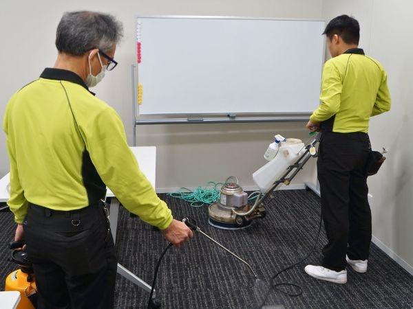 20代〜50代の男性が活躍している職場です。
未経験でも気軽に始められますよ◎