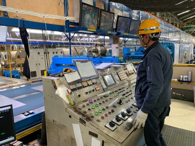 未経験歓迎／昇給・賞与あり／創立72年の安定企業で鉄加工／車通勤可／研修・資格取得支援あり鉄の板（コイル）の切断・加工・梱包