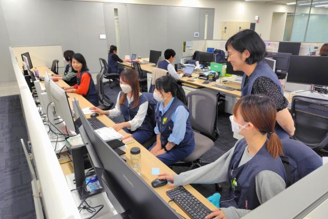 明るいフロアで快適に仕事ができる環境です！