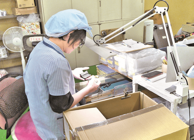 扶養内勤務歓迎♪無理なく、コツコツ。座ってできるボールペンの検査のお仕事です◎検査スタッフ